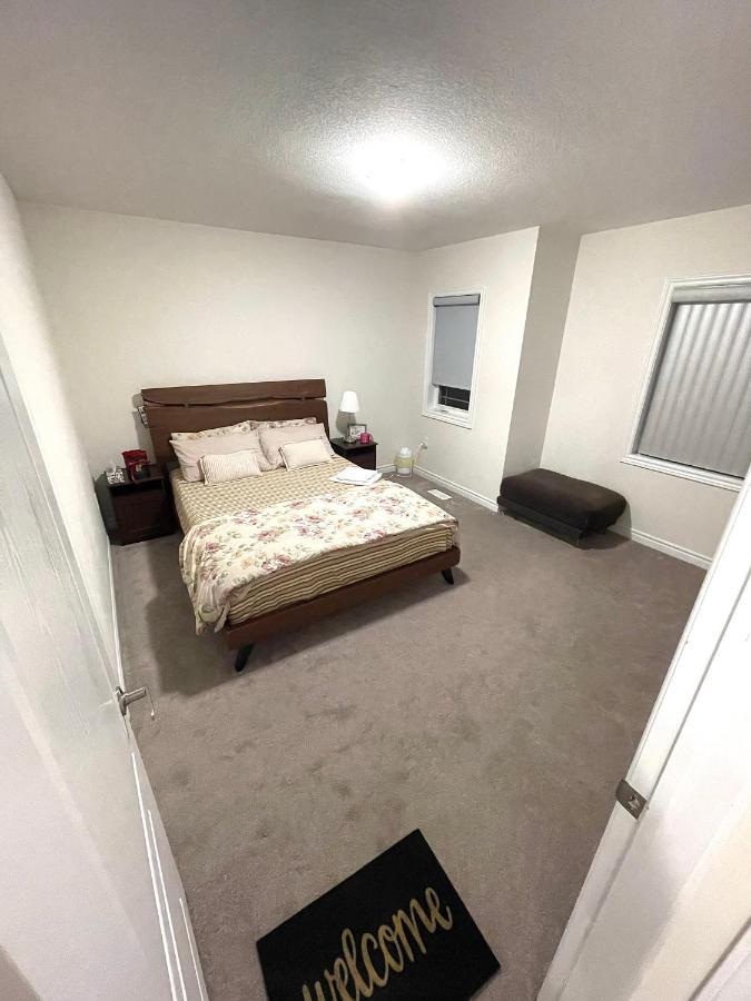 Niagara Falls Bnb 15 Mins Away From Falls 소롤드 외부 사진