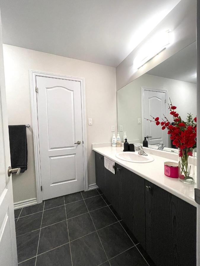 Niagara Falls Bnb 15 Mins Away From Falls 소롤드 외부 사진
