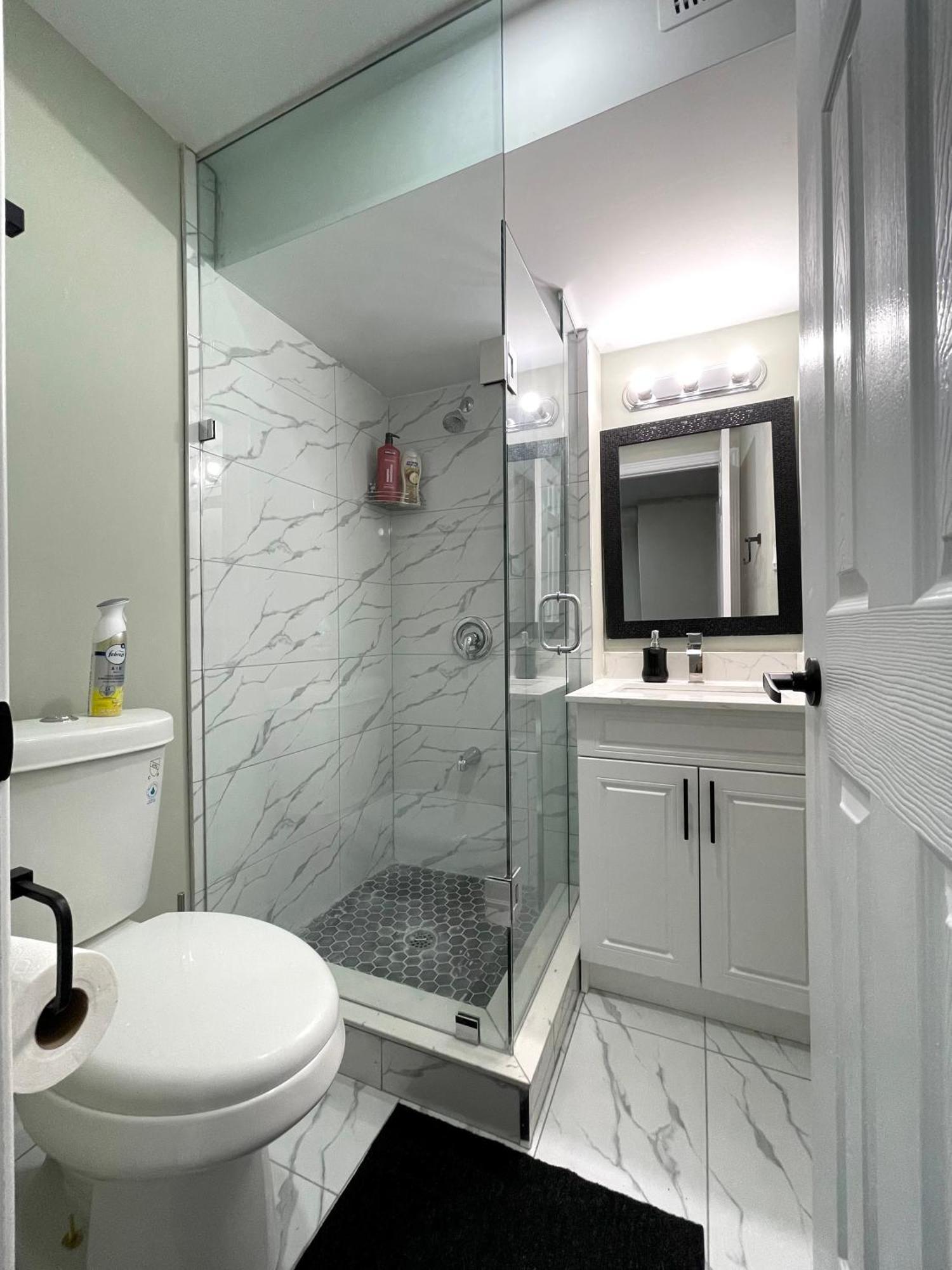 Niagara Falls Bnb 15 Mins Away From Falls 소롤드 외부 사진