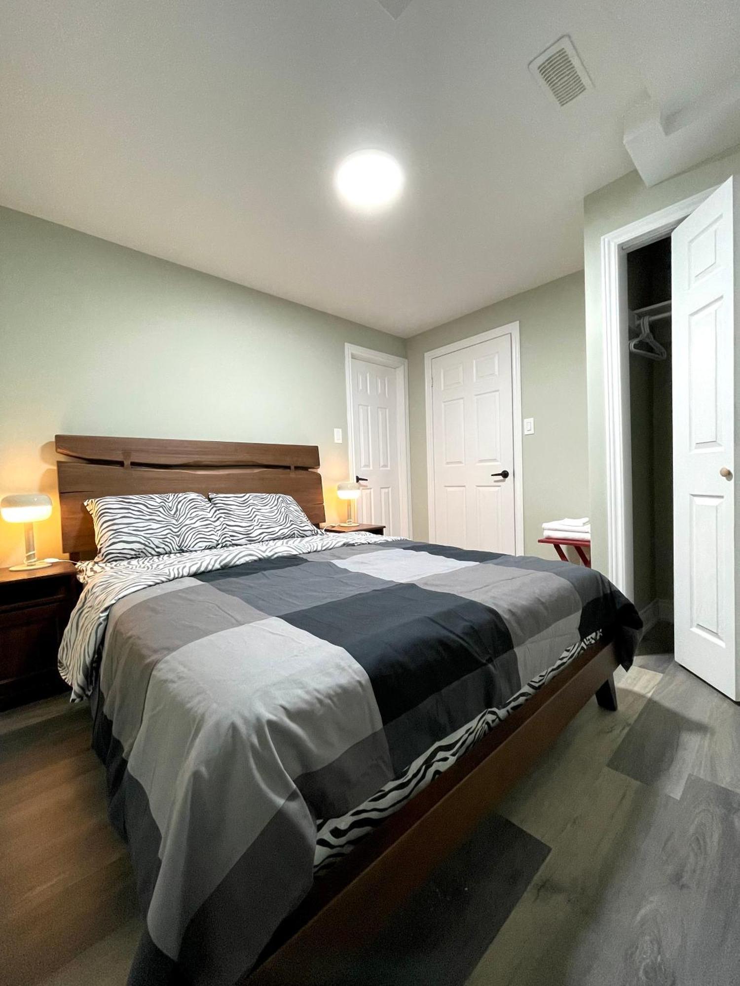 Niagara Falls Bnb 15 Mins Away From Falls 소롤드 외부 사진
