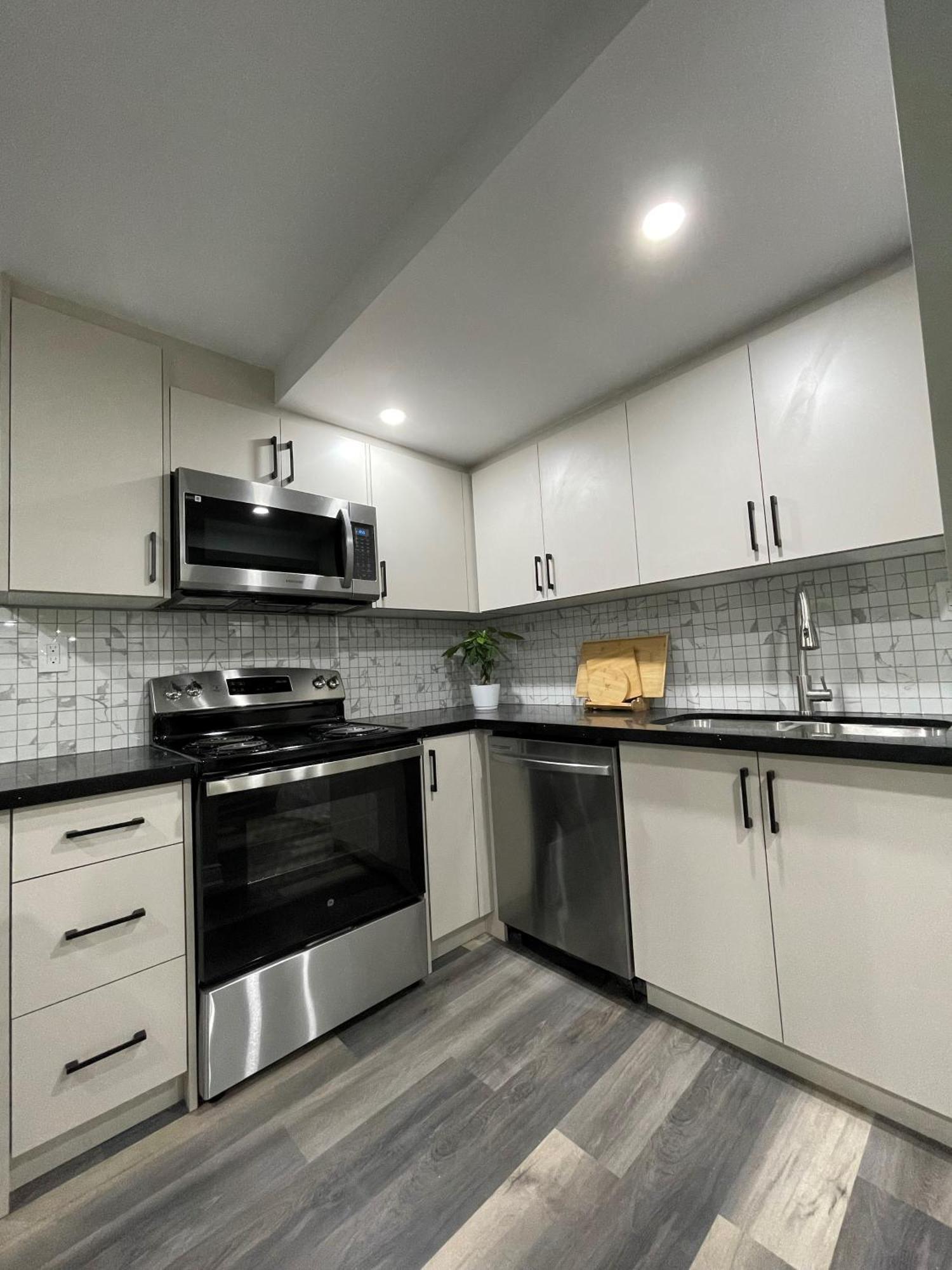 Niagara Falls Bnb 15 Mins Away From Falls 소롤드 외부 사진