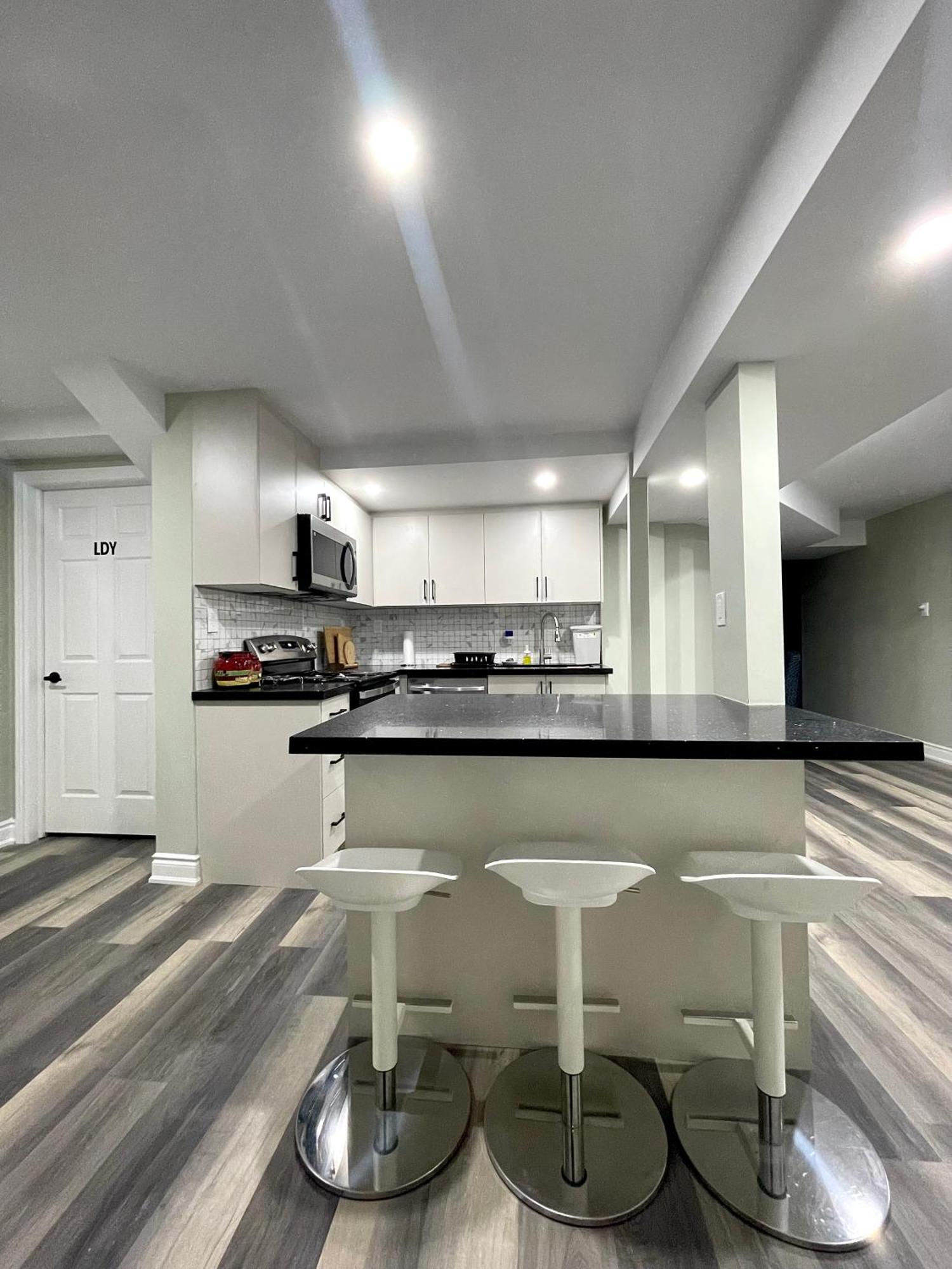 Niagara Falls Bnb 15 Mins Away From Falls 소롤드 외부 사진