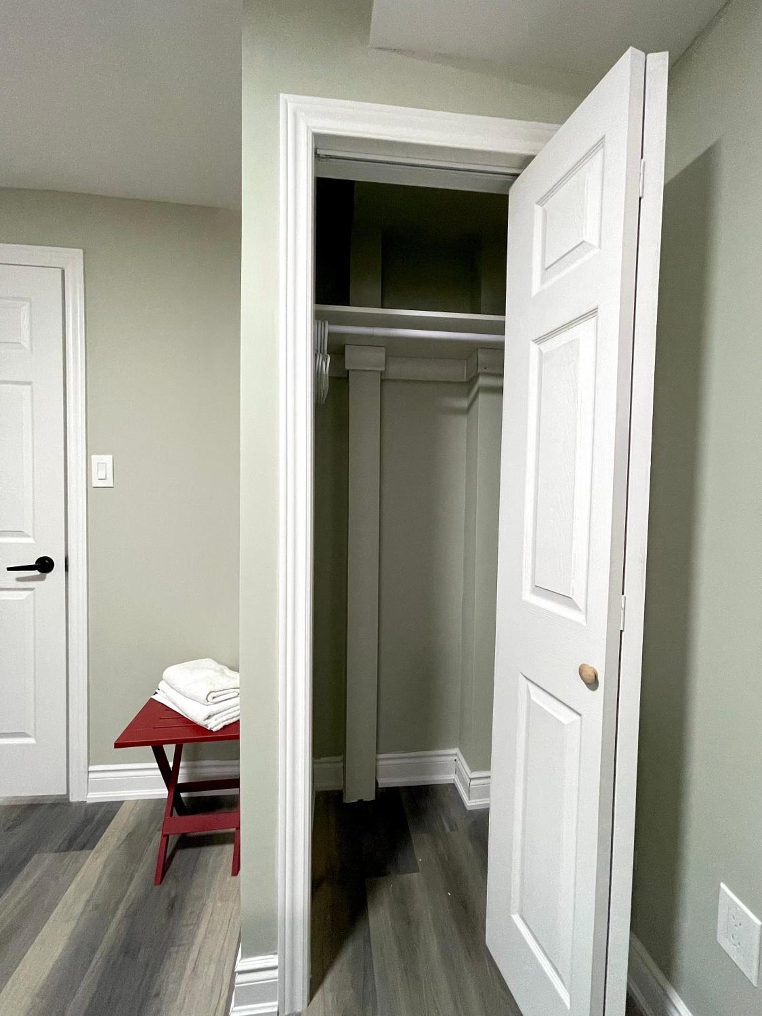 Niagara Falls Bnb 15 Mins Away From Falls 소롤드 외부 사진